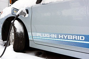 Winter Driving Tips to Stay Warm and Save Fuel